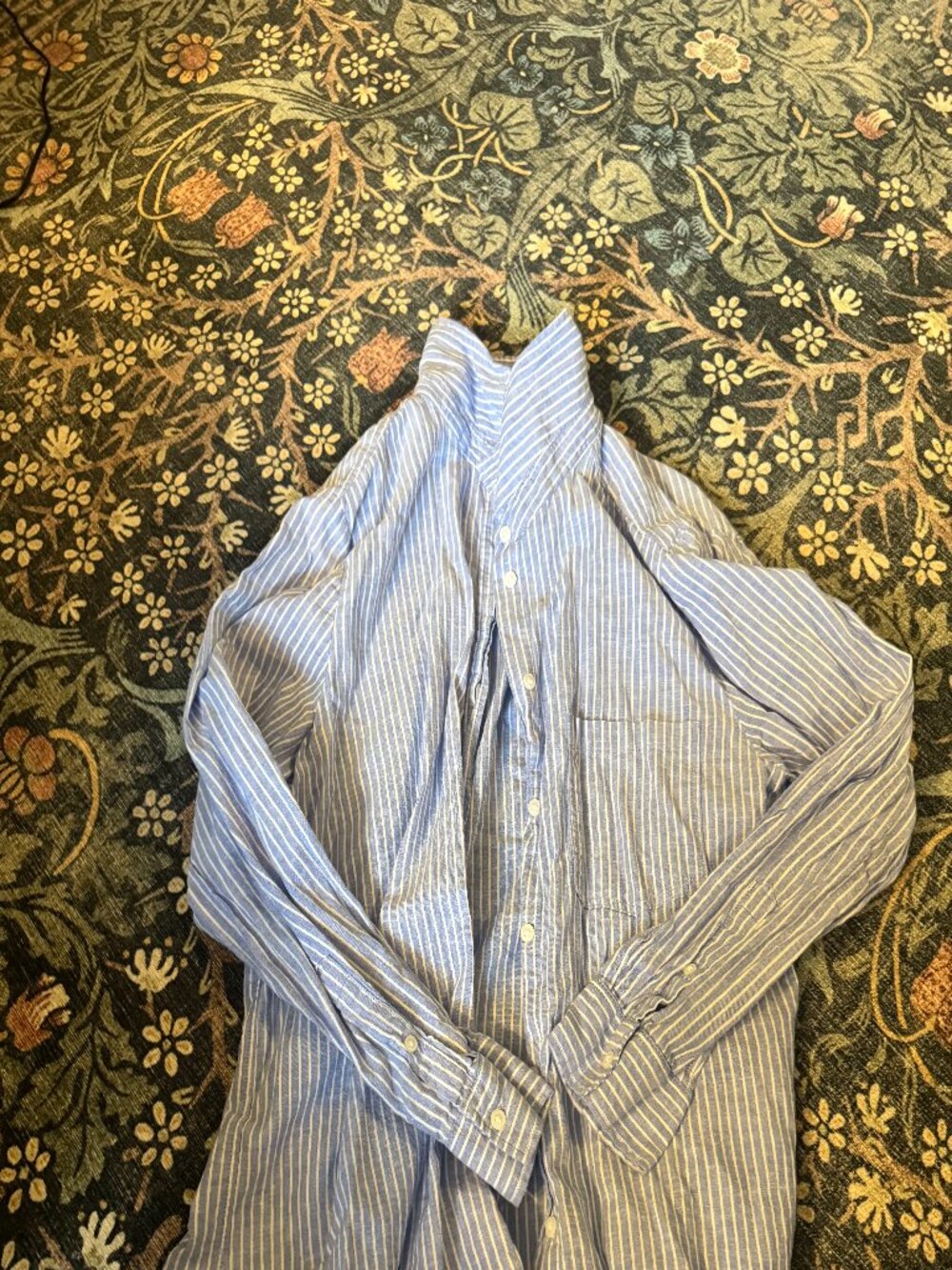 H&M Striped Linen Blue and White Button Down M
